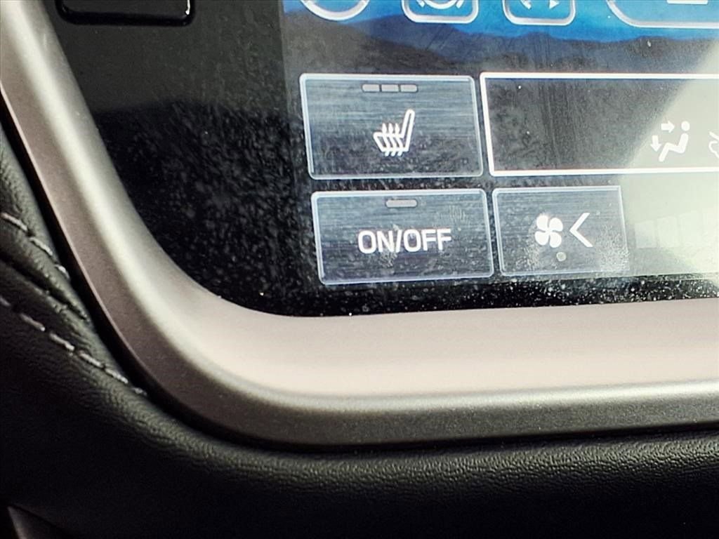 Used 2025 Subaru Outback Limited image 22