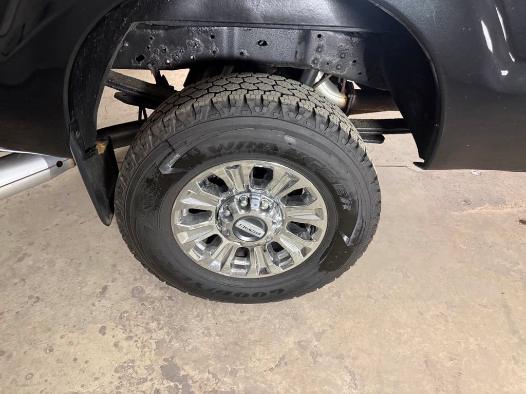 Used 2015 Ford F250 XLT w/ Snow Plow Prep Package AWD/4WD image 29
