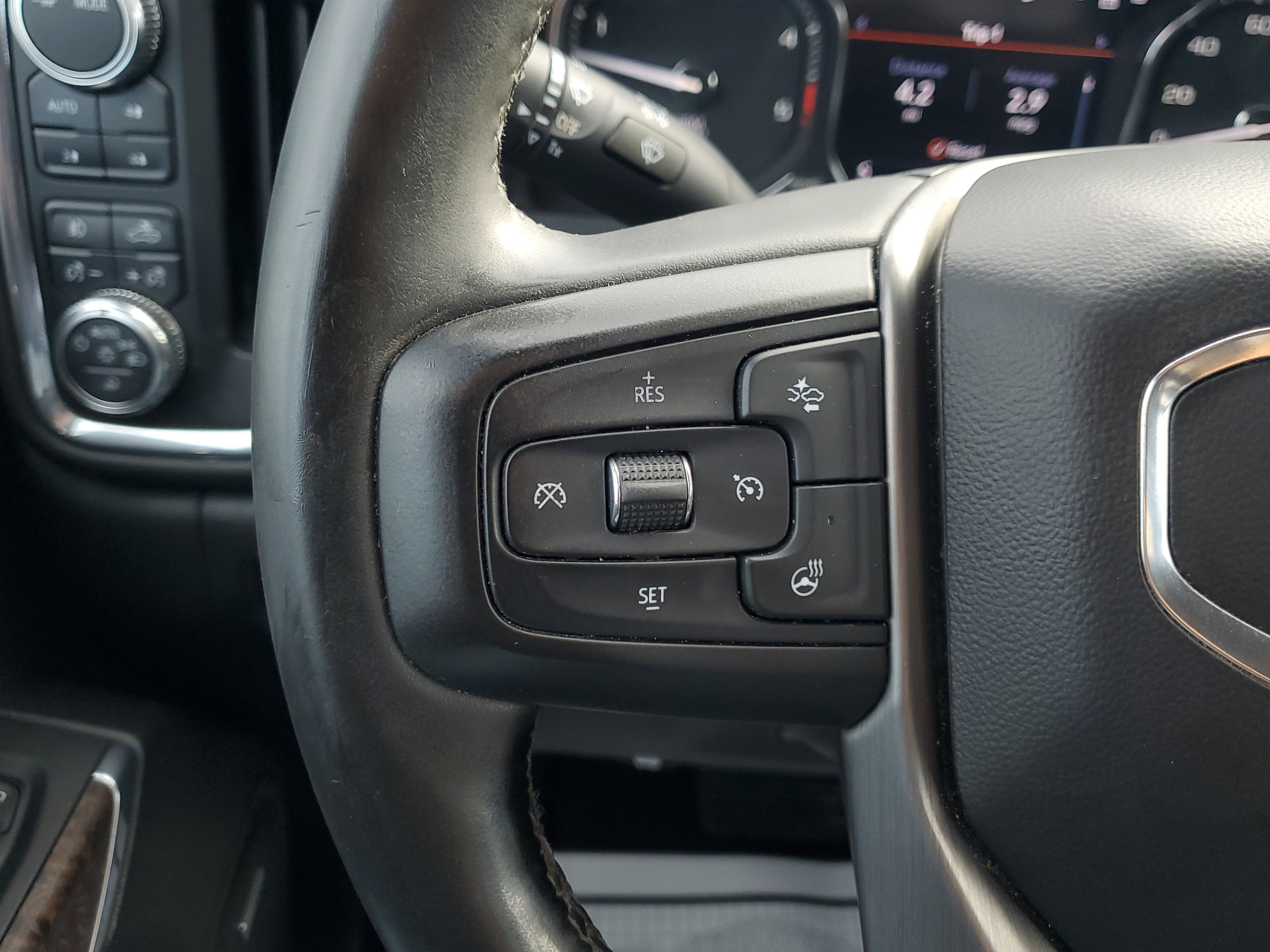 Used 2023 GMC Sierra 3500 Denali w/ Technology Package image 25