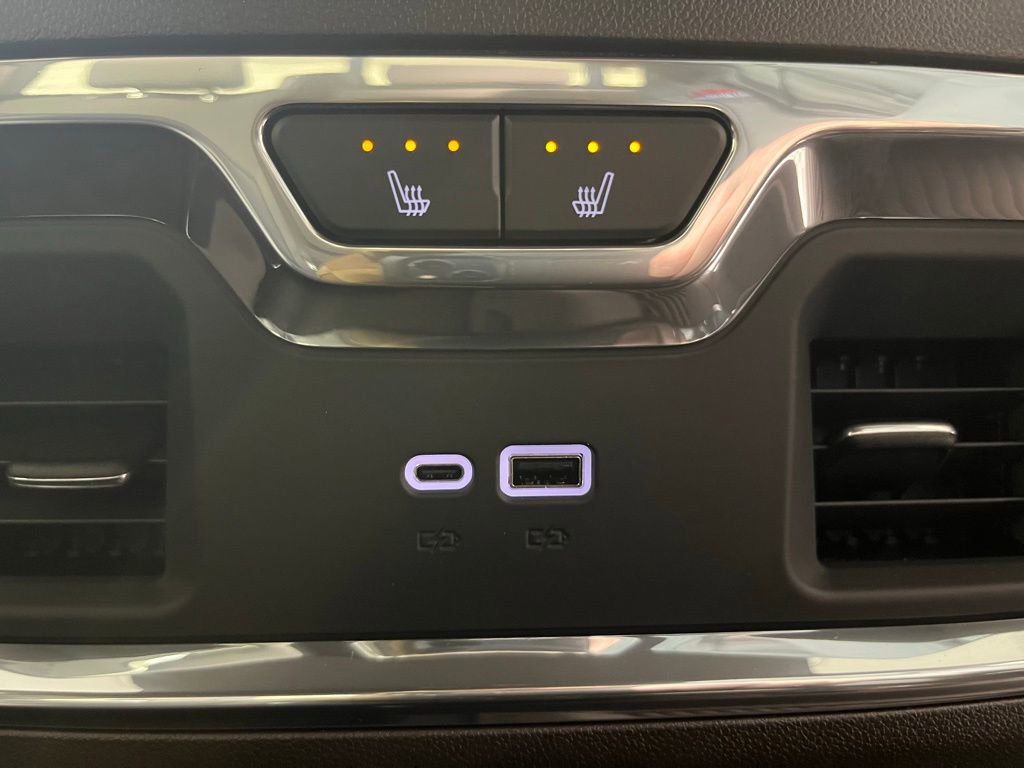 New 2026 Chevrolet Silverado 2500 LTZ w/ LTZ Premium Package image 21