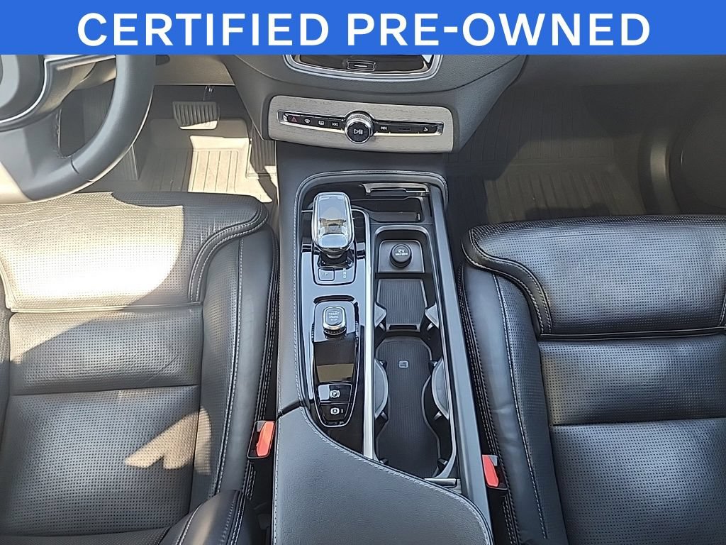 Certified 2023 Volvo XC90 T8 Ultimate AWD/4WD image 23