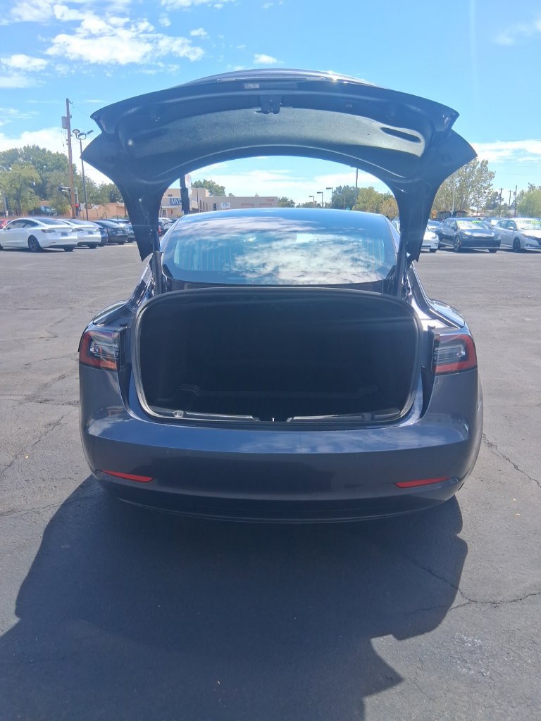 Used 2020 Tesla Model 3 Standard Range Plus RWD image 14