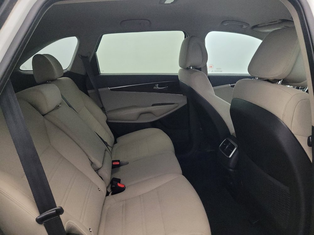 Used 2016 Kia Sorento AWD w/ LX Convenience Package image 19