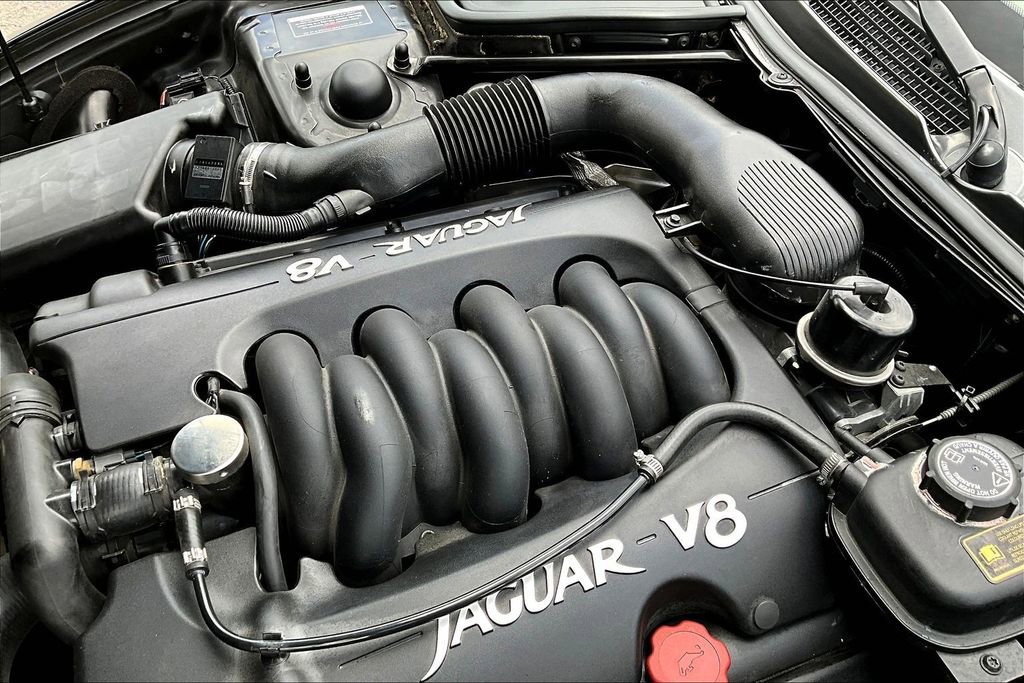 Used 1998 Jaguar XK8 Convertible RWD image 28