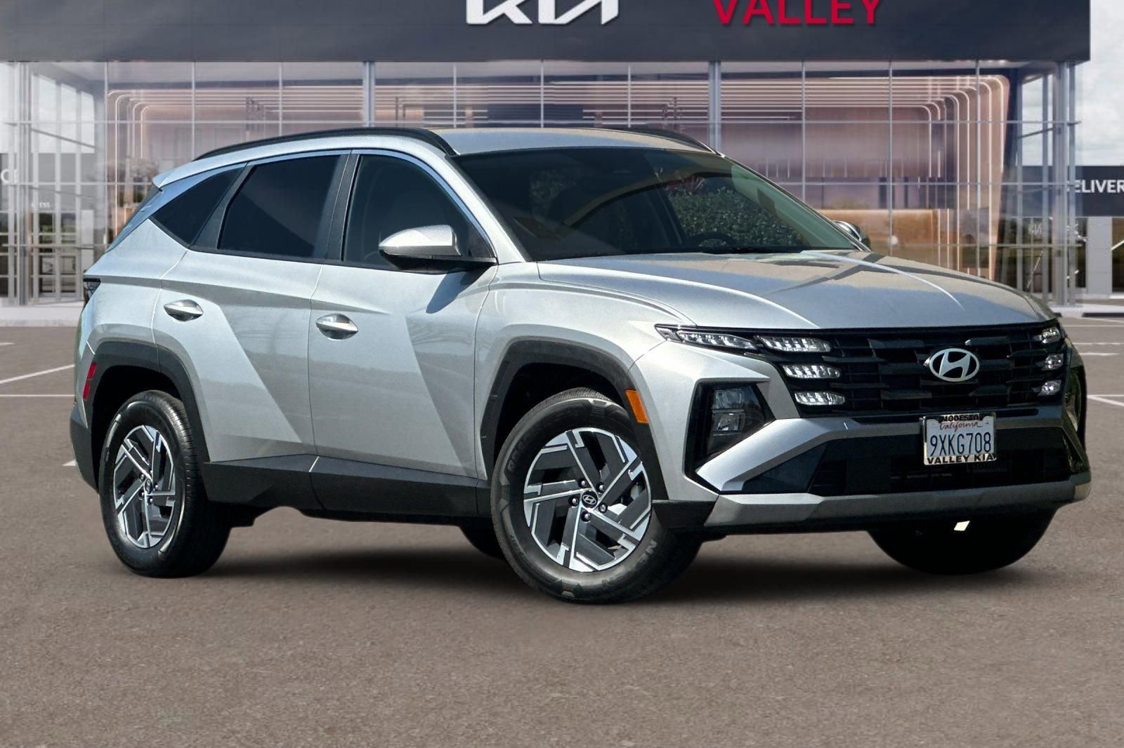 Used 2025 Hyundai Tucson Blue image 2