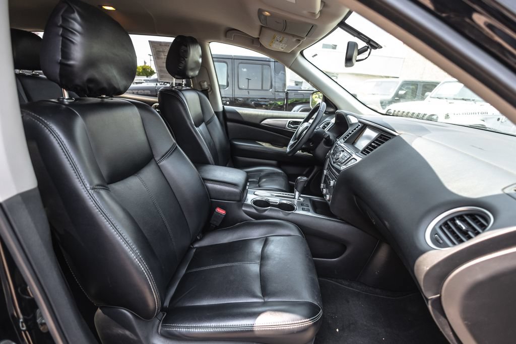 Used 2019 Nissan Pathfinder SL FWD image 26