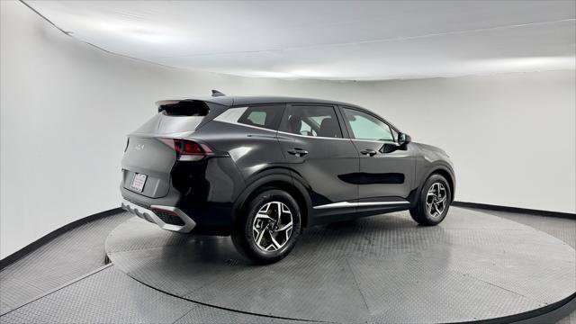 Used 2024 Kia Sportage LX image 8