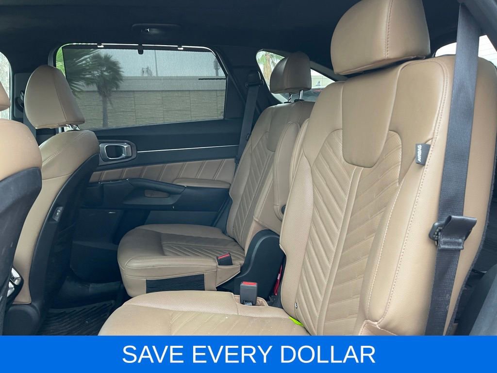 Used 2025 Kia Sorento SX Prestige w/ Olive Brown Leather Package AWD/4WD image 16