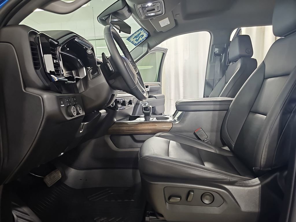 Certified 2024 Chevrolet Silverado 1500 LT Trail Boss w/ Convenience Package II image 18