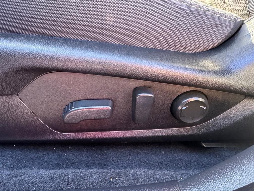 Used 2024 Subaru Crosstrek 2.0i Premium image 14