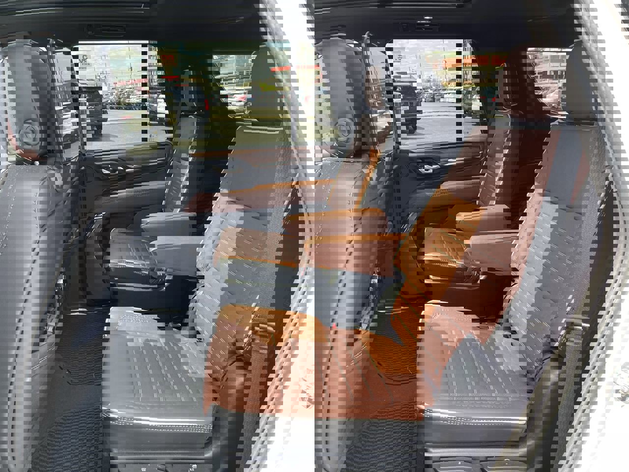 Certified 2024 GMC Yukon Denali Ultimate image 26