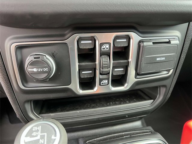 New 2025 Jeep Gladiator Sport w/ Premium Package image 23