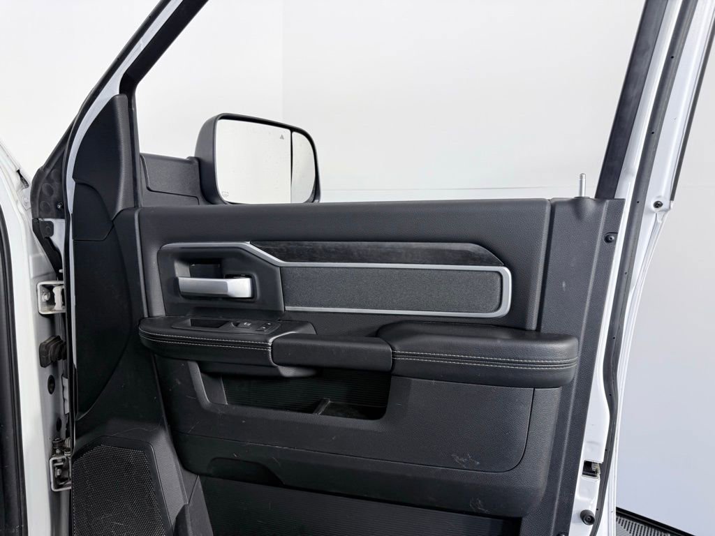 Used 2021 RAM 2500 Big Horn w/ Night Edition image 10