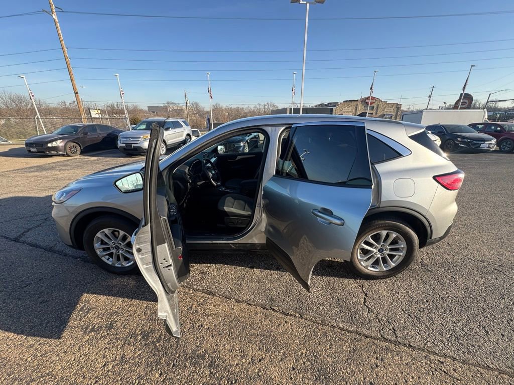 Certified 2022 Ford Escape SE w/ Convenience Package image 4