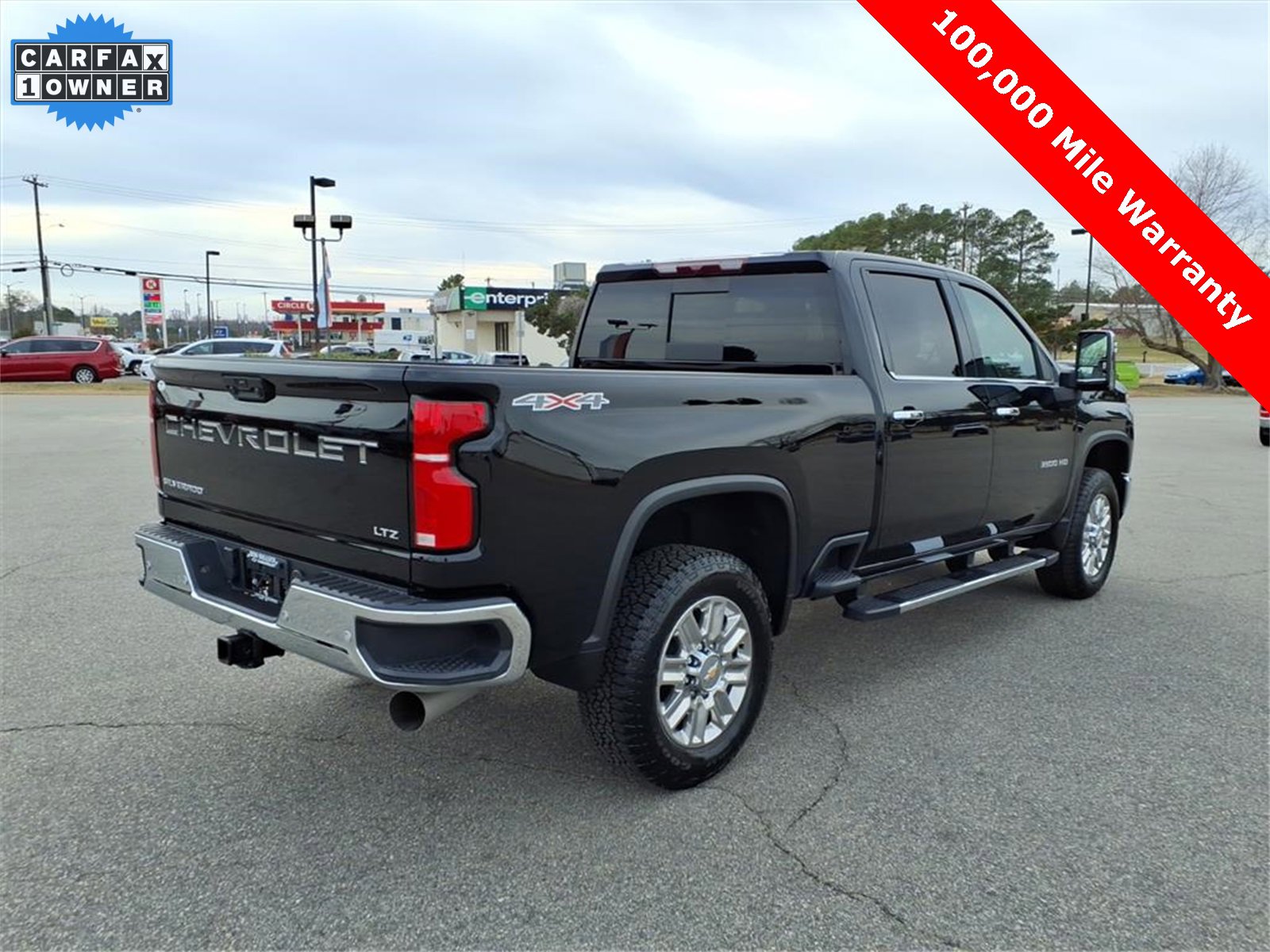 Used 2025 Chevrolet Silverado 3500 LTZ w/ LTZ Convenience Package image 5