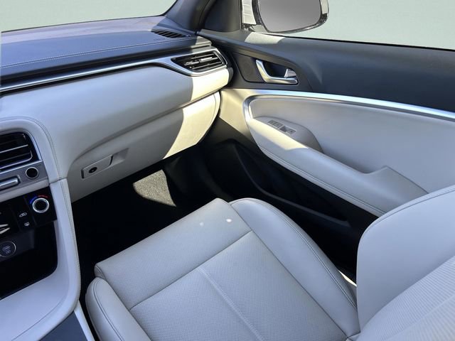 Used 2026 Genesis G70 2.5T RWD image 16