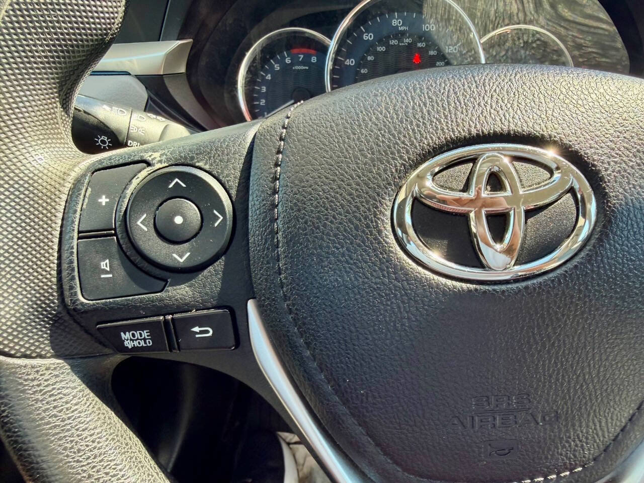 Used 2016 Toyota Corolla LE FWD image 32