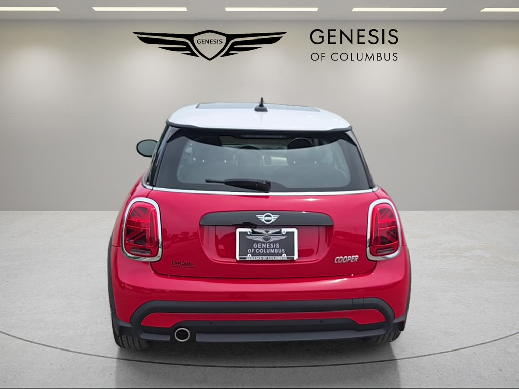 Used 2024 MINI Cooper 2-Door Hardtop FWD image 4