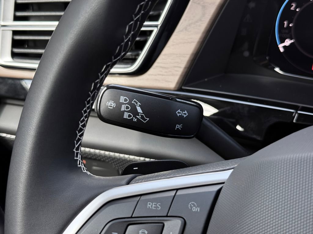 New 2026 Volkswagen Atlas SE FWD image 13