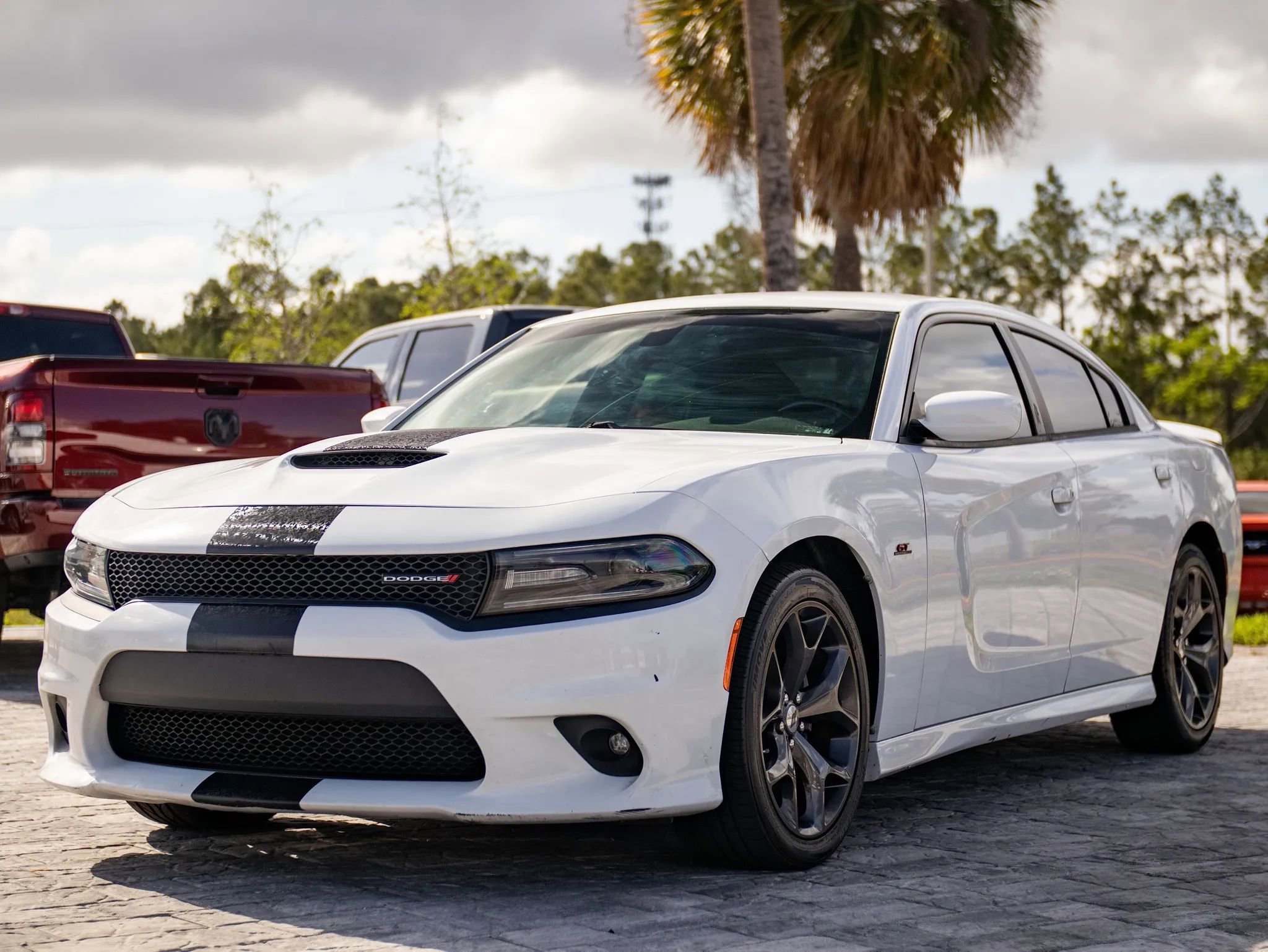 Used 2019 Dodge Charger GT RWD image 7