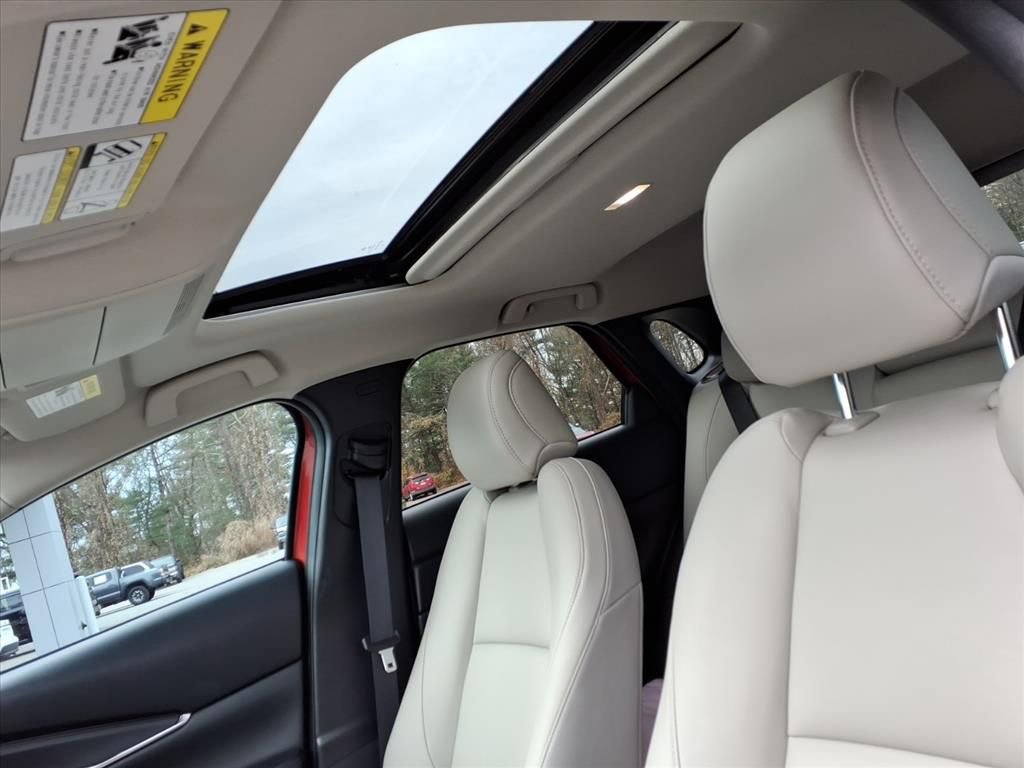 Used 2024 MAZDA CX-30 AWD 2.5 S w/ Preferred Package image 12