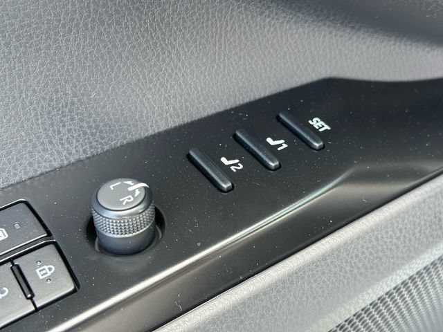 New 2026 Toyota Camry XSE AWD/4WD image 13
