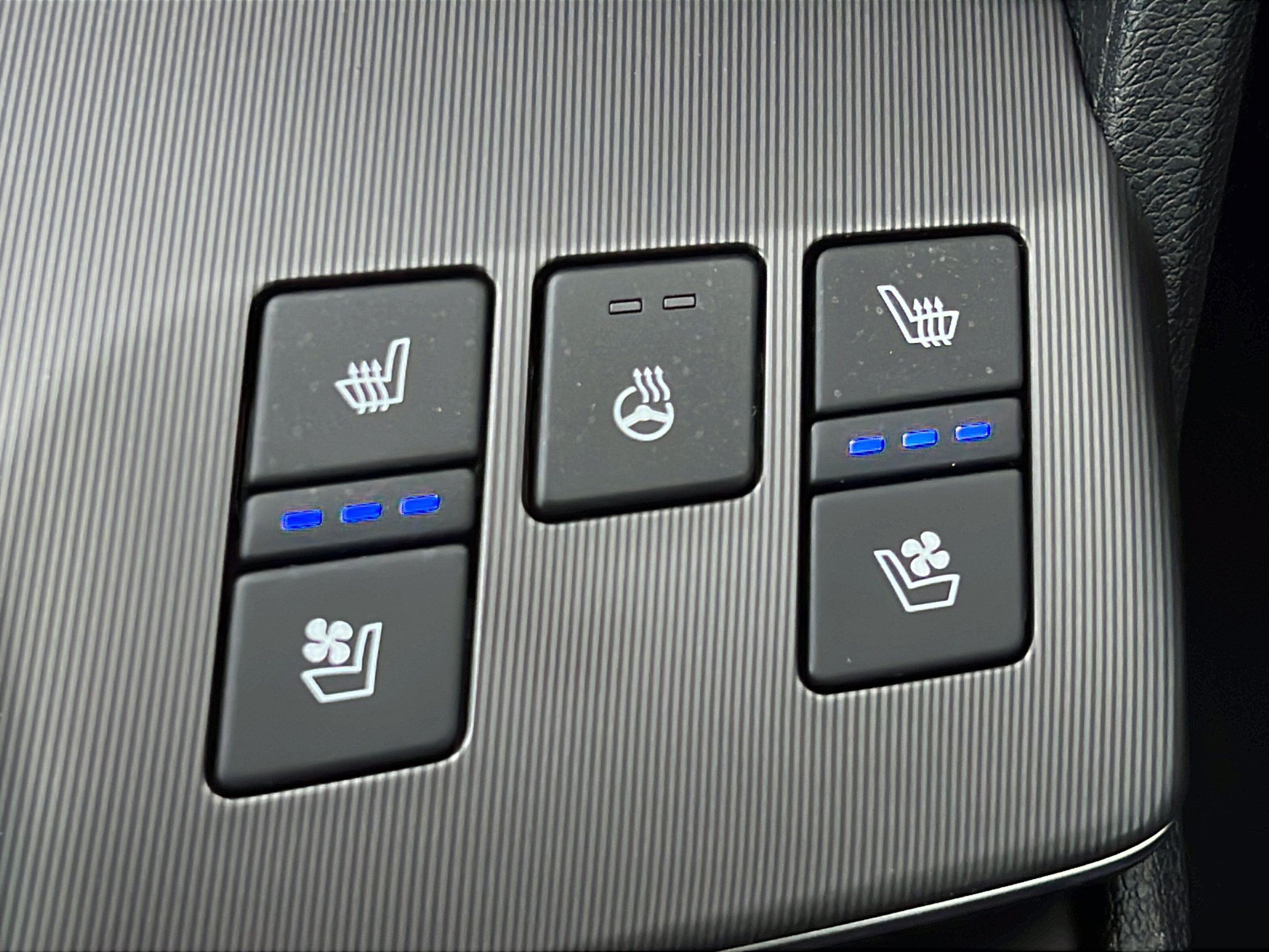 New 2026 Kia Sportage SX AWD/4WD image 18