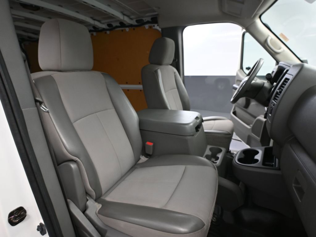 Used 2019 Nissan NV 2500 SV image 41