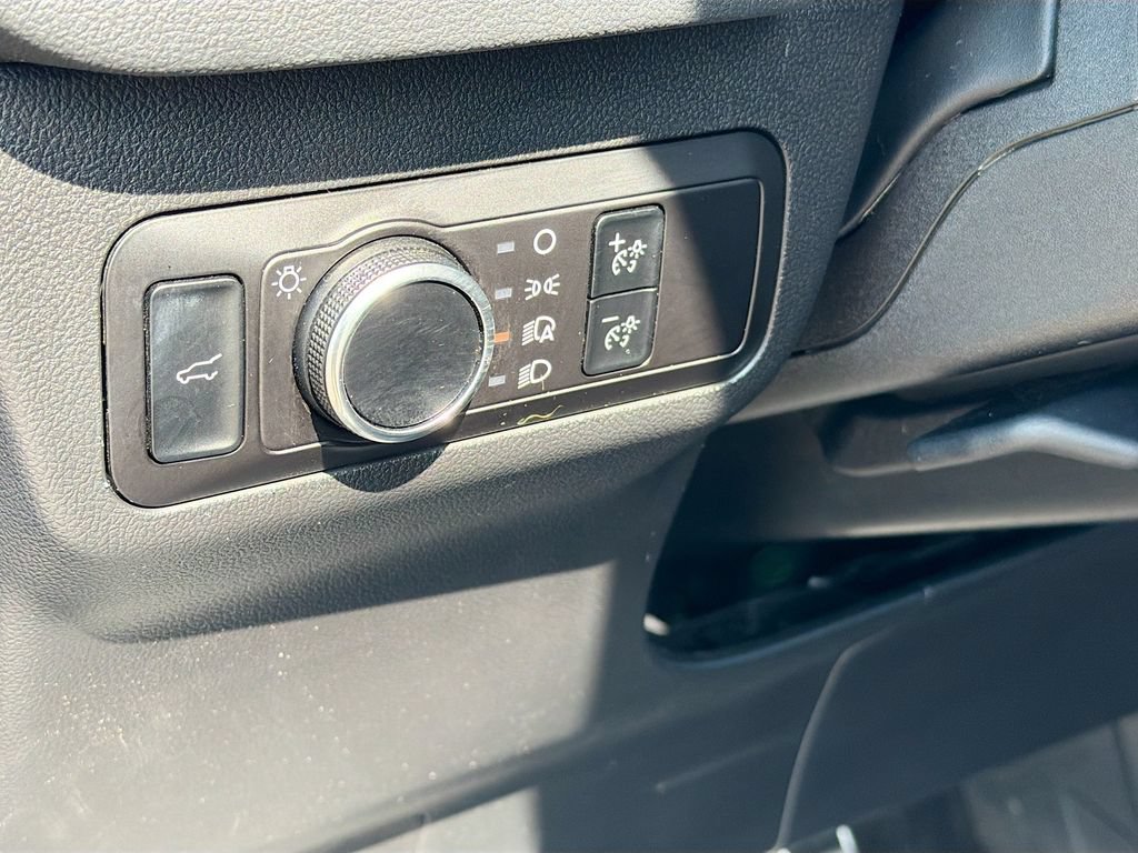 Used 2024 Ford Escape ST-Line w/ Tech Pack #1 AWD/4WD image 12