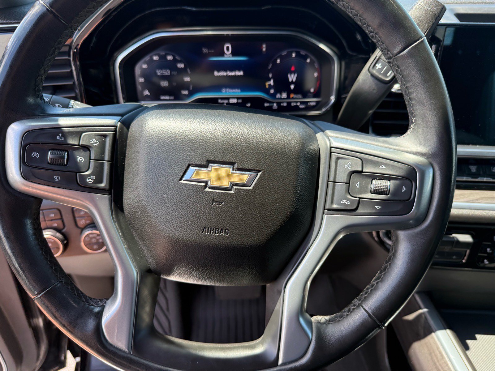 Used 2024 Chevrolet Silverado 3500 LTZ w/ LTZ Plus Package AWD/4WD image 23