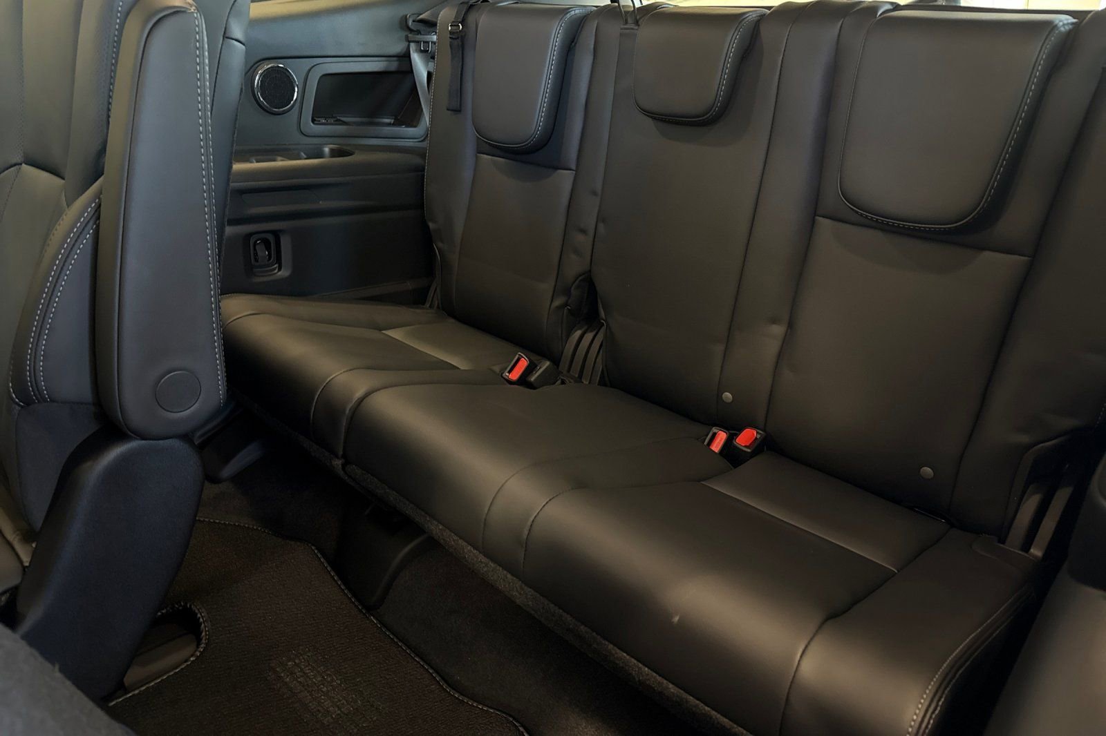 New 2026 Subaru Ascent Limited w/ Popular Package #2 image 14