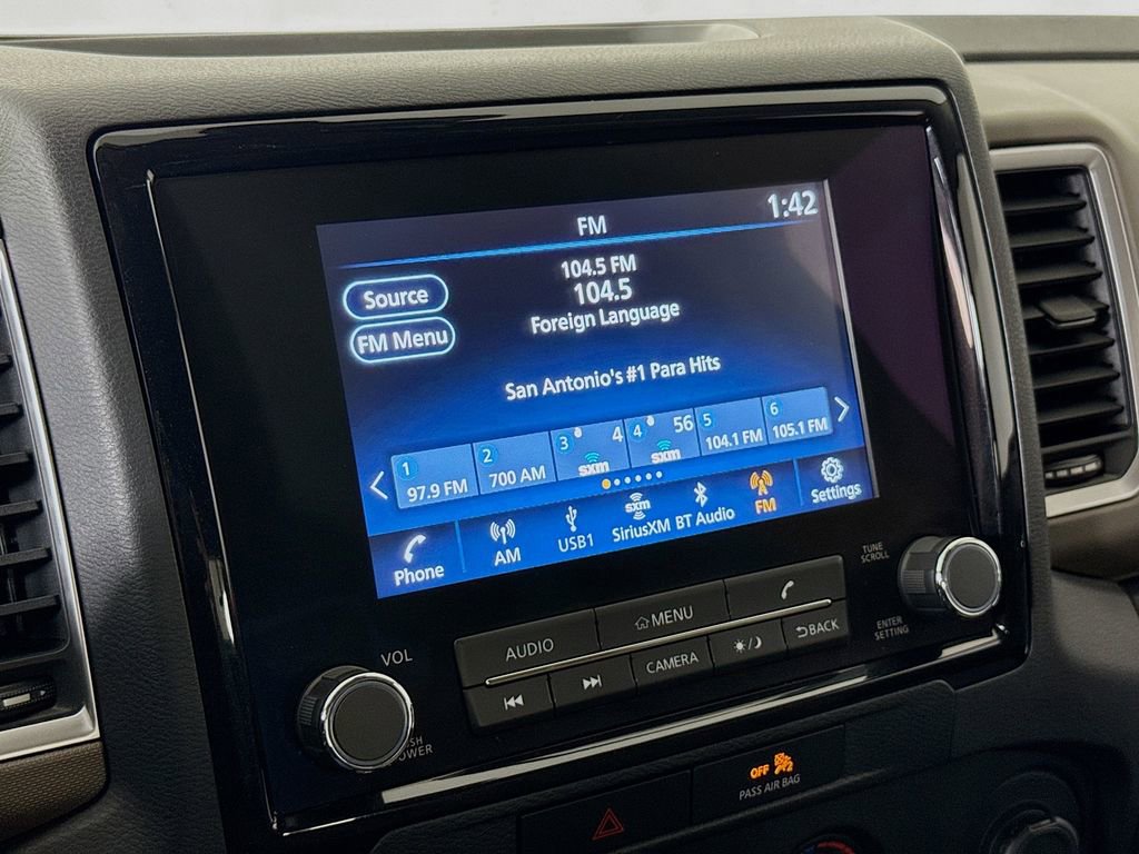 Used 2022 Nissan Frontier SV w/ Technology Package image 15