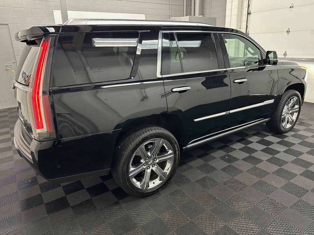 Used 2017 Cadillac Escalade Platinum AWD/4WD image 10