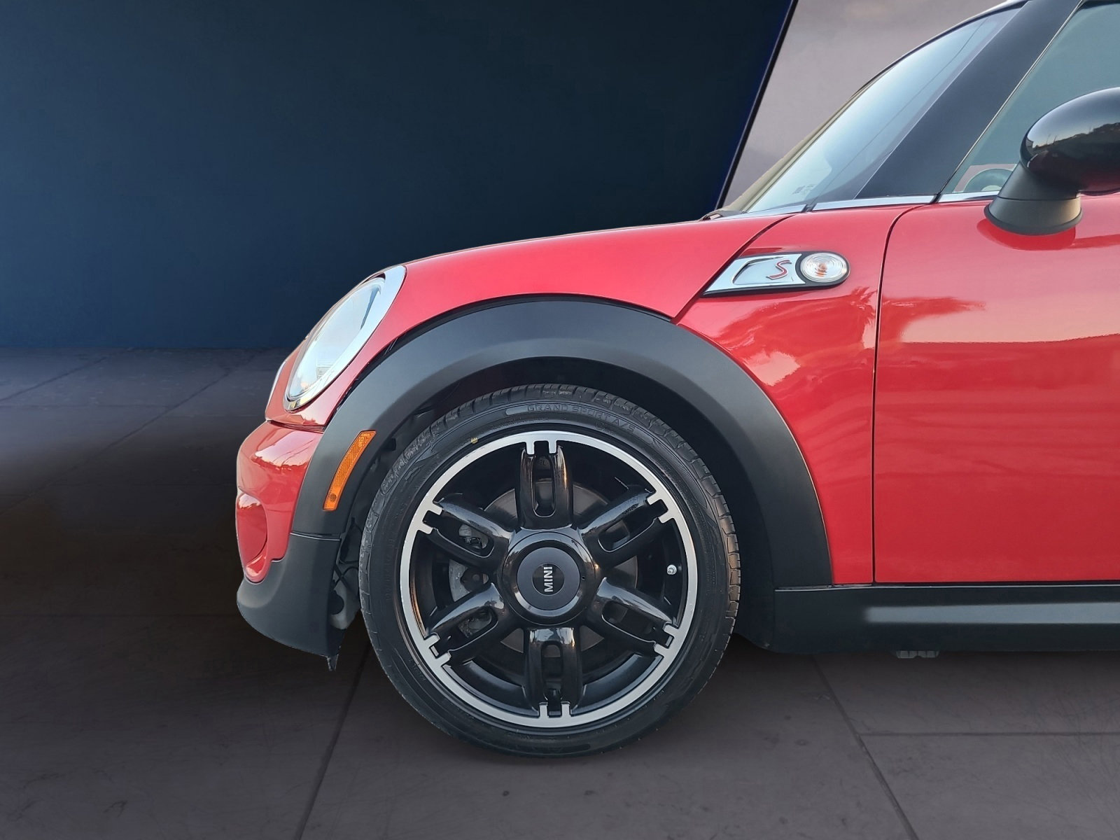 Used 2014 MINI Cooper Clubman S image 9