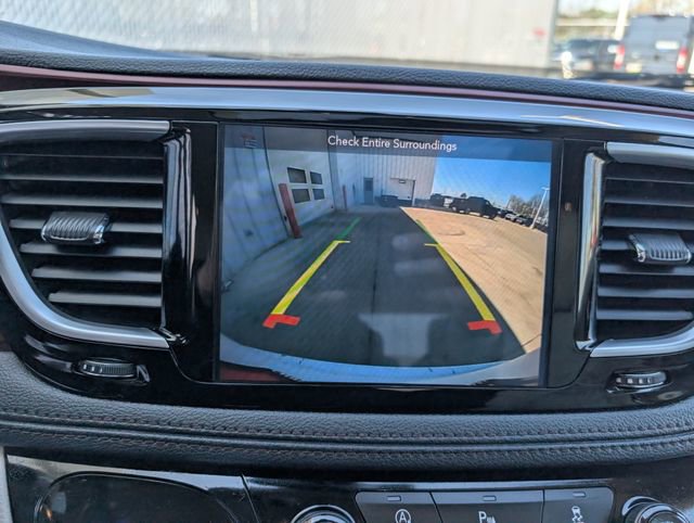 Used 2019 Chrysler Pacifica Limited FWD image 18