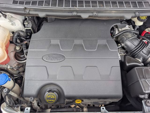 Used 2018 Ford Edge Titanium w/ Equipment Group 301A FWD image 30