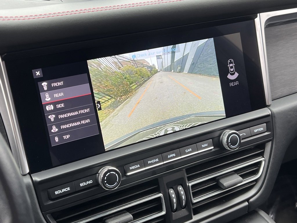 Used 2021 Porsche Macan GTS w/ Sport Chrono Package image 28