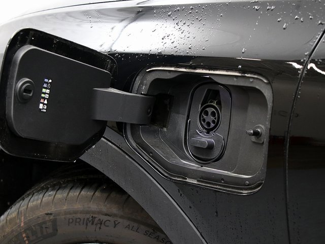New 2026 Chevrolet Equinox EV LT w/ Comfort Package image 9