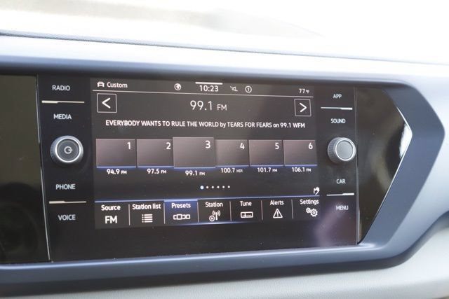 Used 2022 Volkswagen Taos SE w/ Panoramic Sunroof Package AWD/4WD image 24