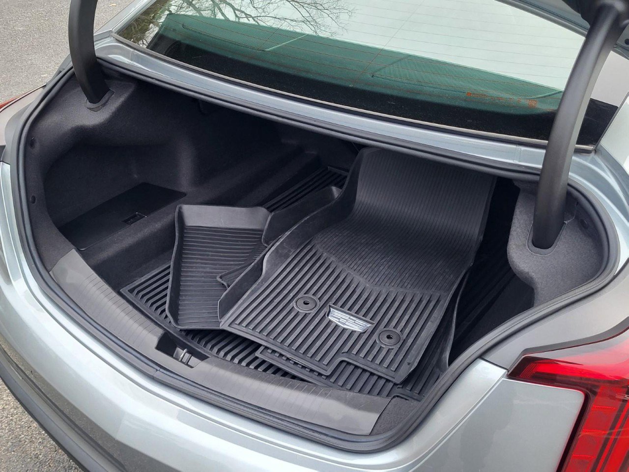 Used 2023 Cadillac CT5 Luxury w/ Sun And Sound Package image 4