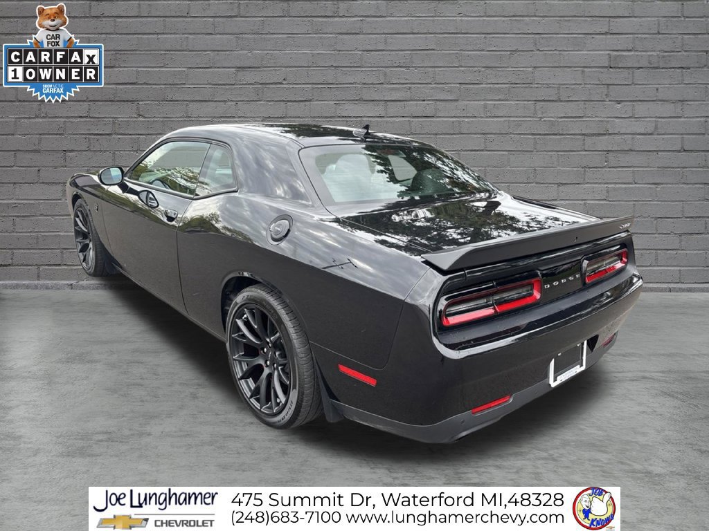 Used 2015 Dodge Challenger SRT Hellcat RWD image 5