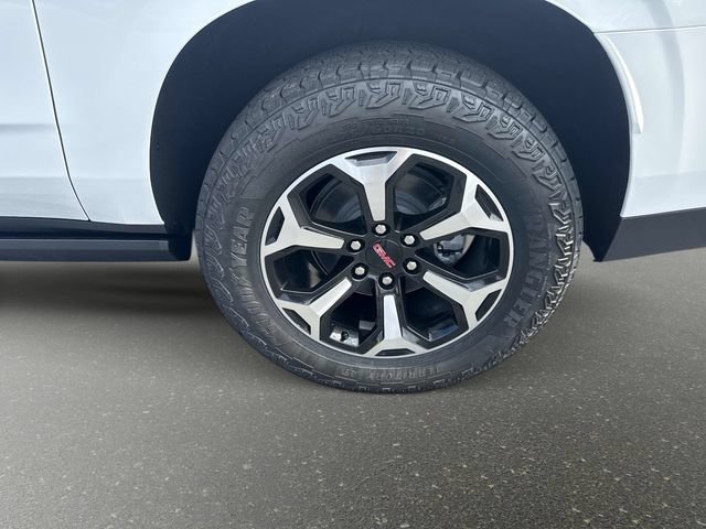 New 2026 GMC Yukon XL AT4 w/ AT4 Premium Plus Package AWD/4WD image 12