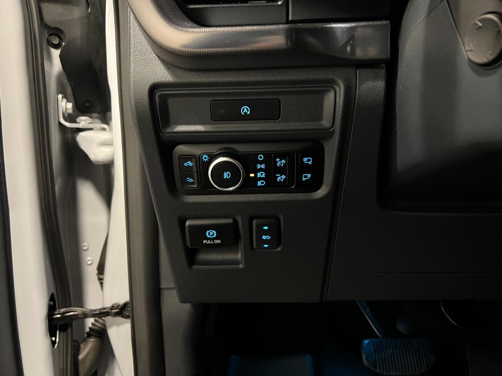 Used 2025 Ford F150 Raptor AWD/4WD image 15