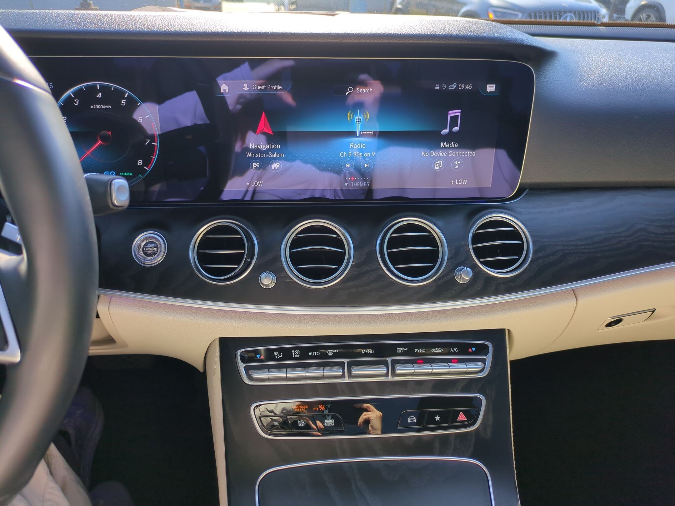 Used 2022 Mercedes-Benz E 450 4MATIC Sedan image 22