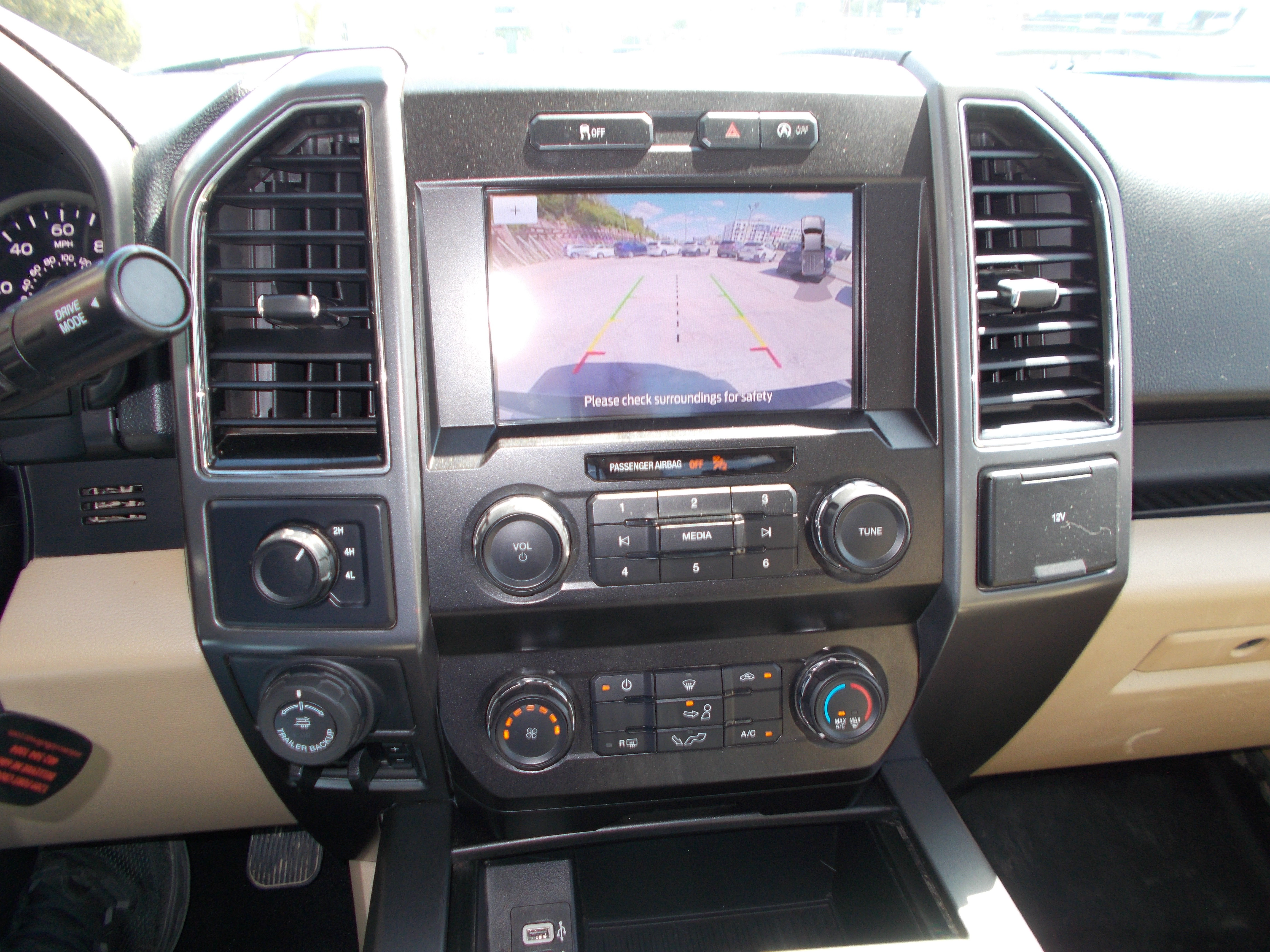 Used 2020 Ford F150 XLT w/ Trailer Tow Package AWD/4WD image 14