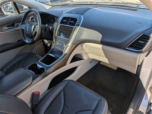 Used 2019 Lincoln Nautilus Select image 31