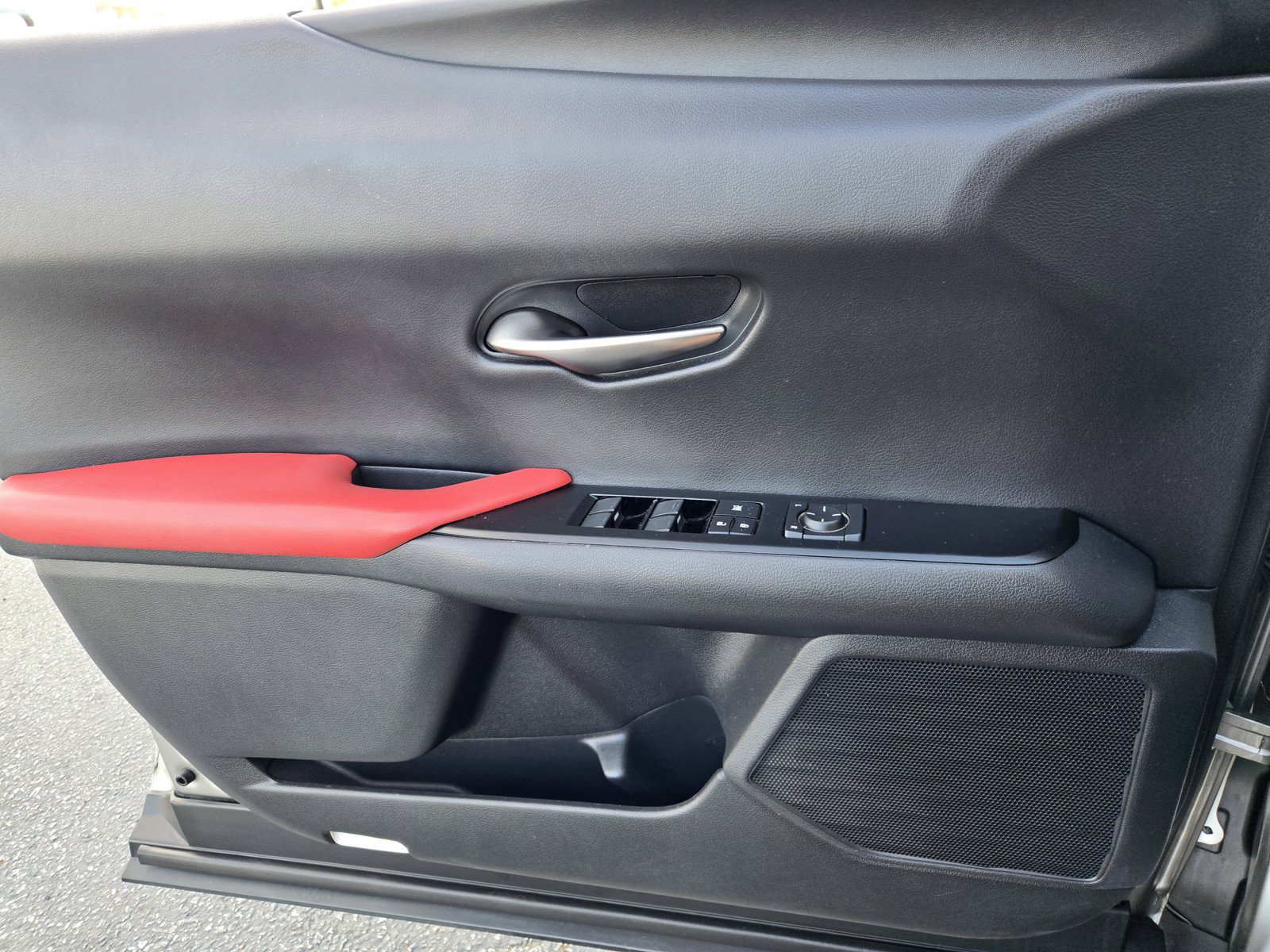 Used 2019 Lexus UX 200 F Sport w/ F Sport Premium Package FWD image 26