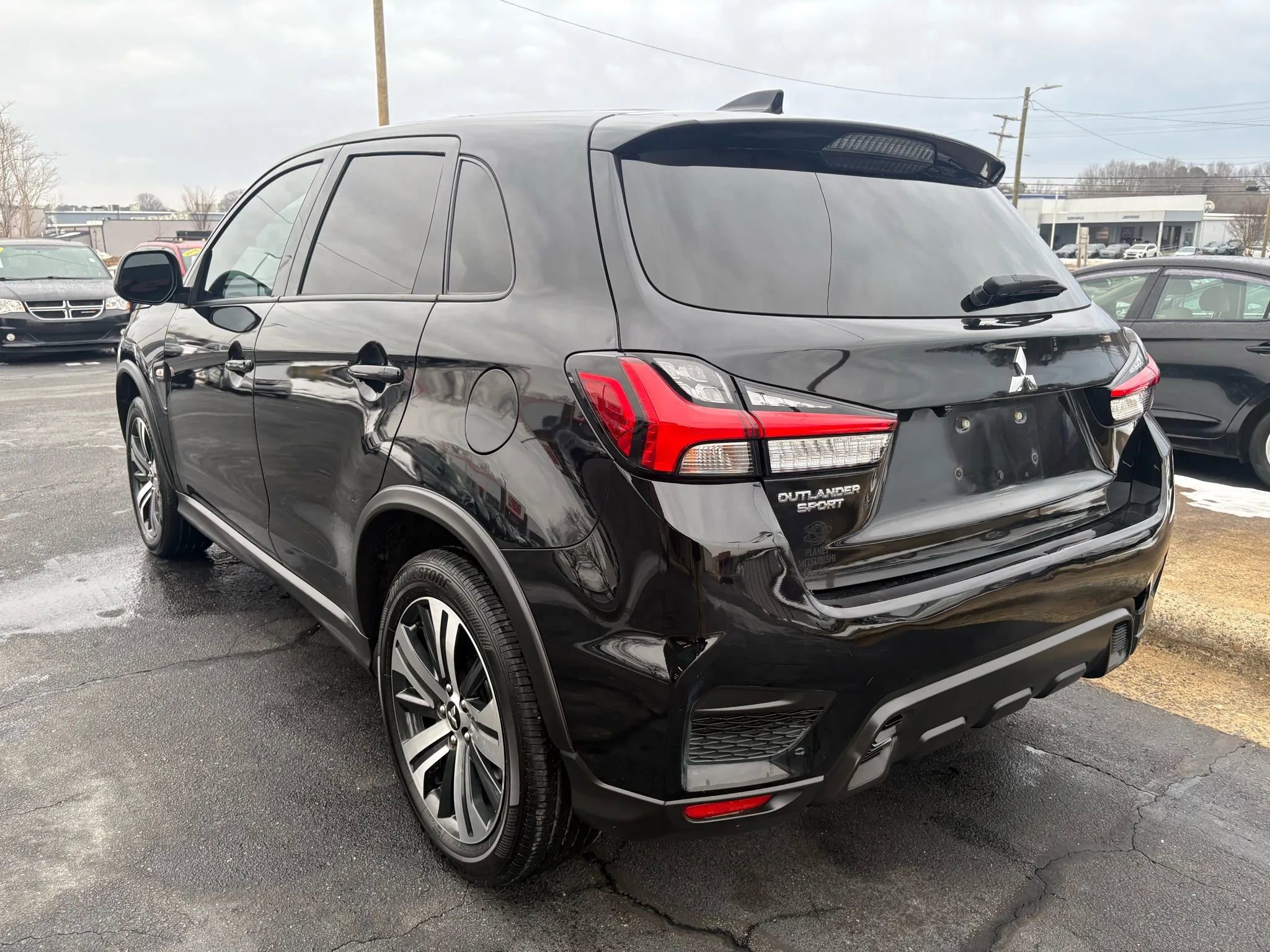 Used 2023 Mitsubishi Outlander Sport ES AWD/4WD image 5