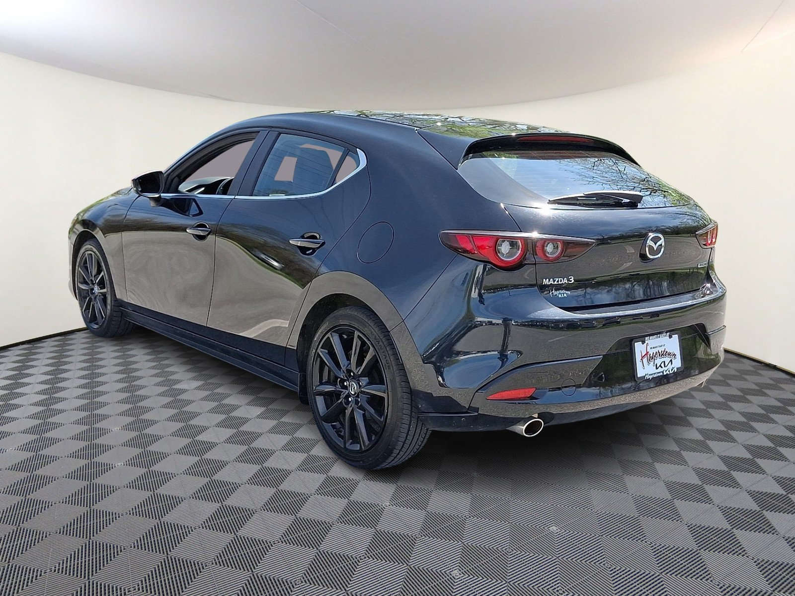 Used 2024 MAZDA MAZDA3 s FWD image 4