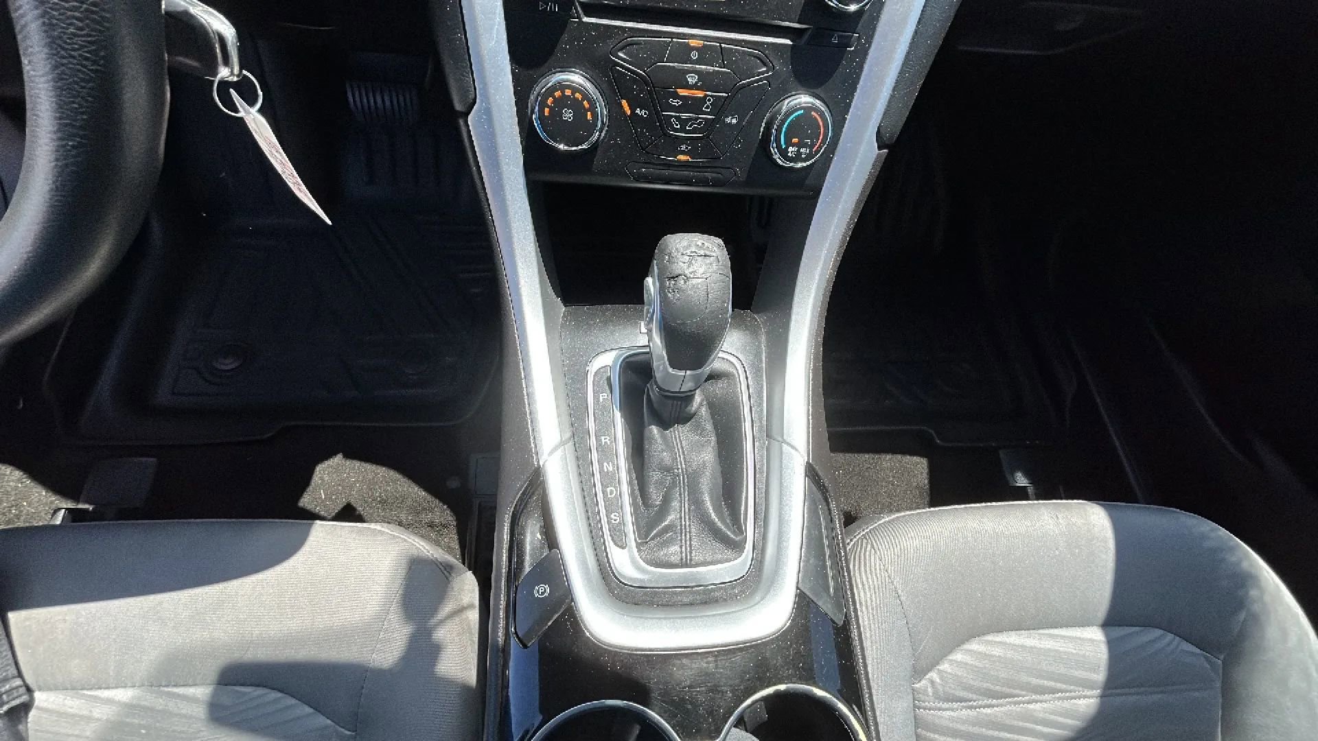 Used 2016 Ford Fusion S FWD image 14